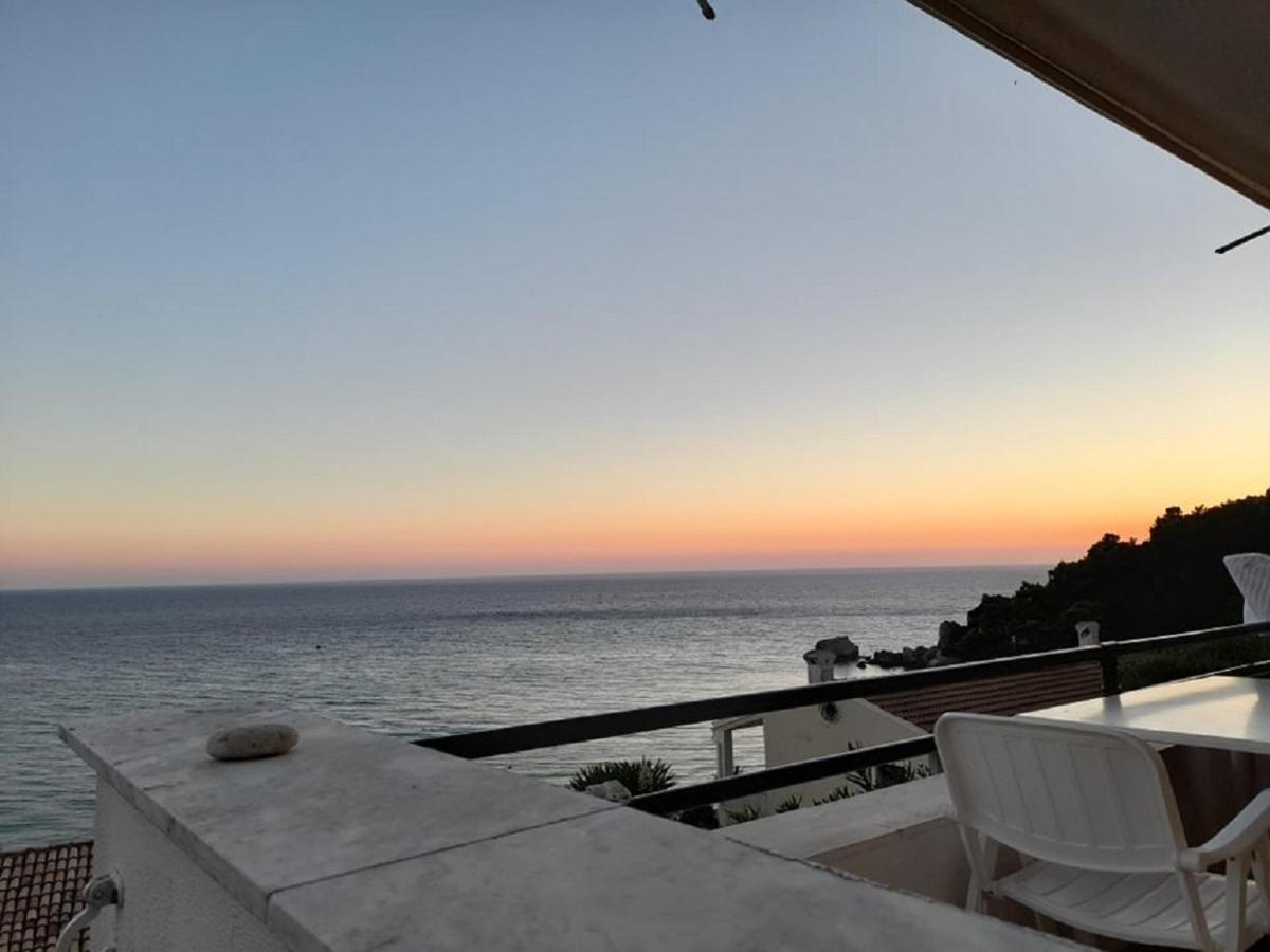 Glyfada New Era Home 107 Menigos Resort Apartments Bagian luar foto